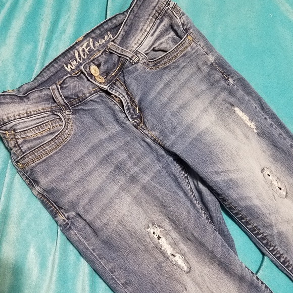 wallflower distressed jeans
